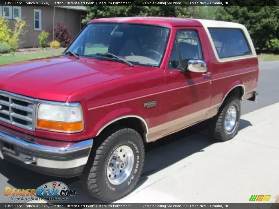 1995 Ford Bronco XL 4x4 Electric Current Red Pearl / Medium Parchment Photo #5