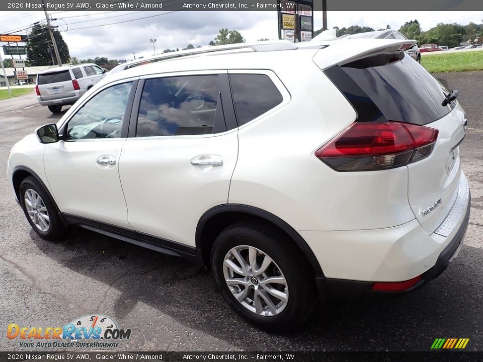 2020 Nissan Rogue SV AWD Glacier White / Almond Photo #6