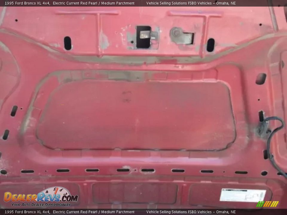 1995 Ford Bronco XL 4x4 Electric Current Red Pearl / Medium Parchment Photo #30