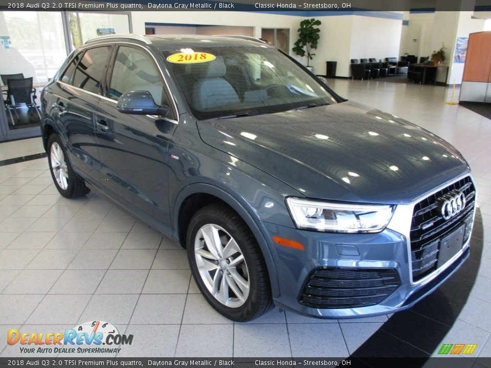 2018 Audi Q3 2.0 TFSI Premium Plus quattro Daytona Gray Metallic / Black Photo #3
