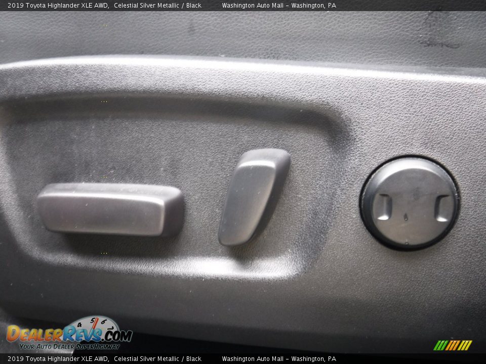 2019 Toyota Highlander XLE AWD Celestial Silver Metallic / Black Photo #18