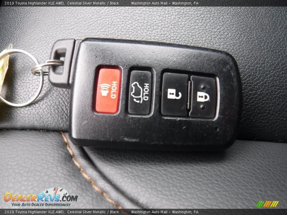 2019 Toyota Highlander XLE AWD Celestial Silver Metallic / Black Photo #33