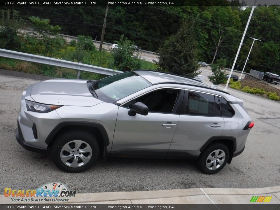 2019 Toyota RAV4 LE AWD Silver Sky Metallic / Black Photo #9