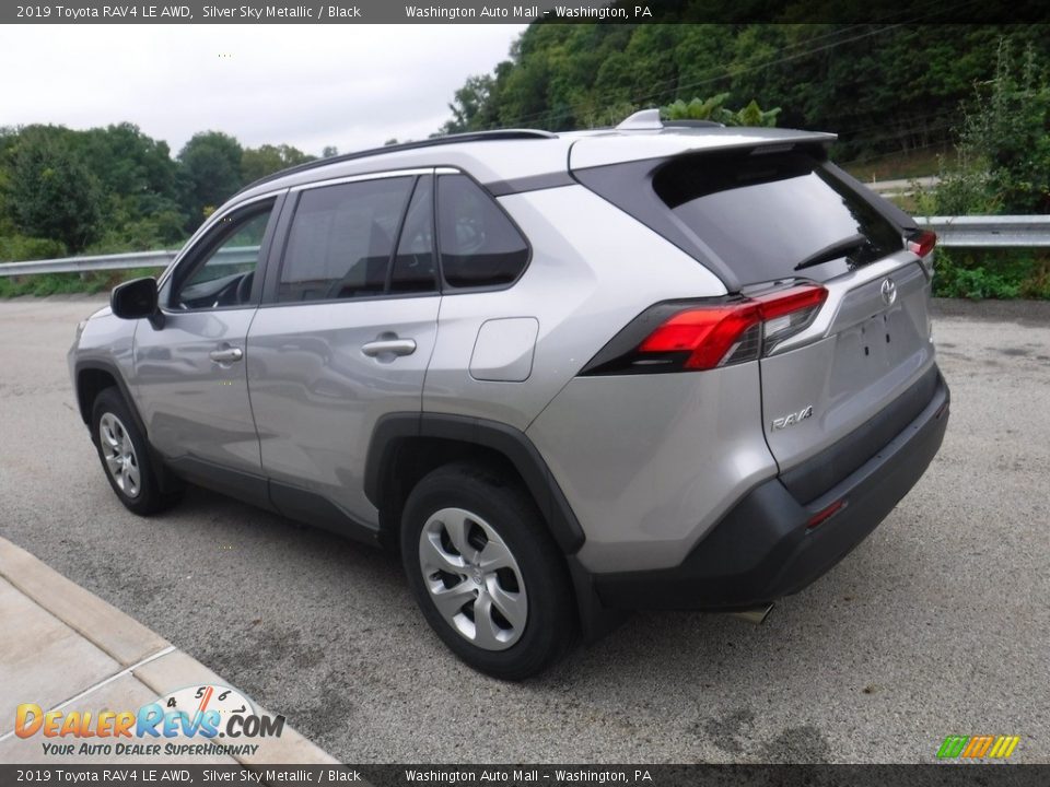 2019 Toyota RAV4 LE AWD Silver Sky Metallic / Black Photo #10