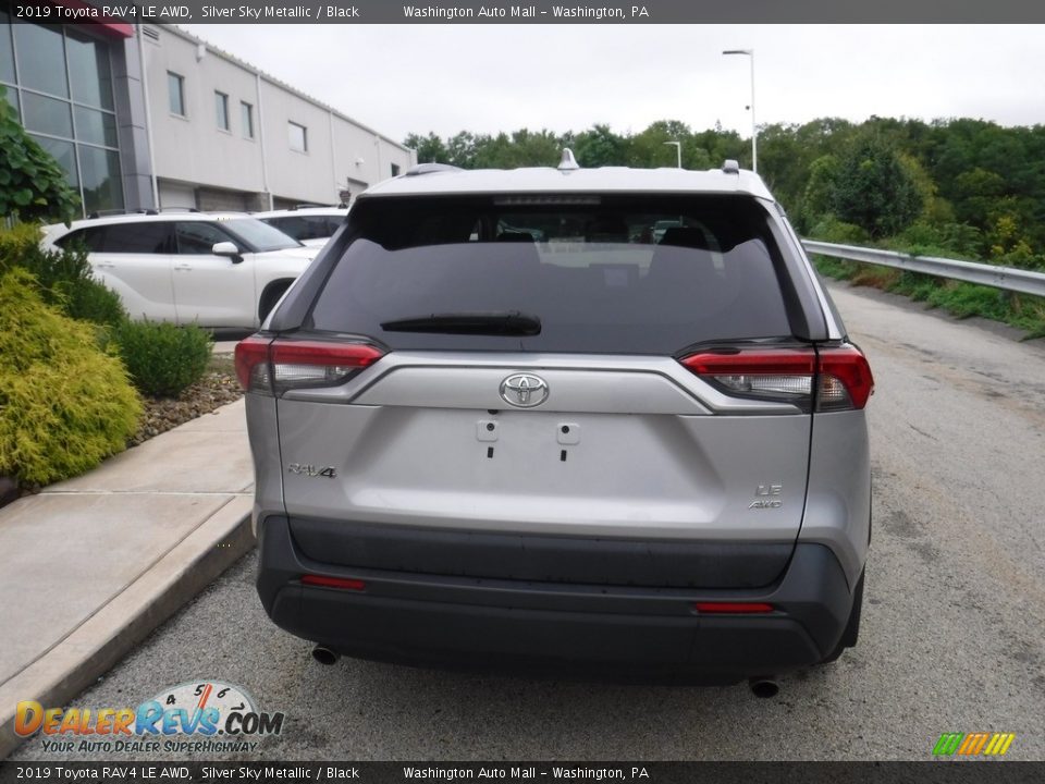 2019 Toyota RAV4 LE AWD Silver Sky Metallic / Black Photo #11