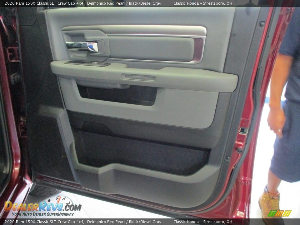 2020 Ram 1500 Classic SLT Crew Cab 4x4 Delmonico Red Pearl / Black/Diesel Gray Photo #14