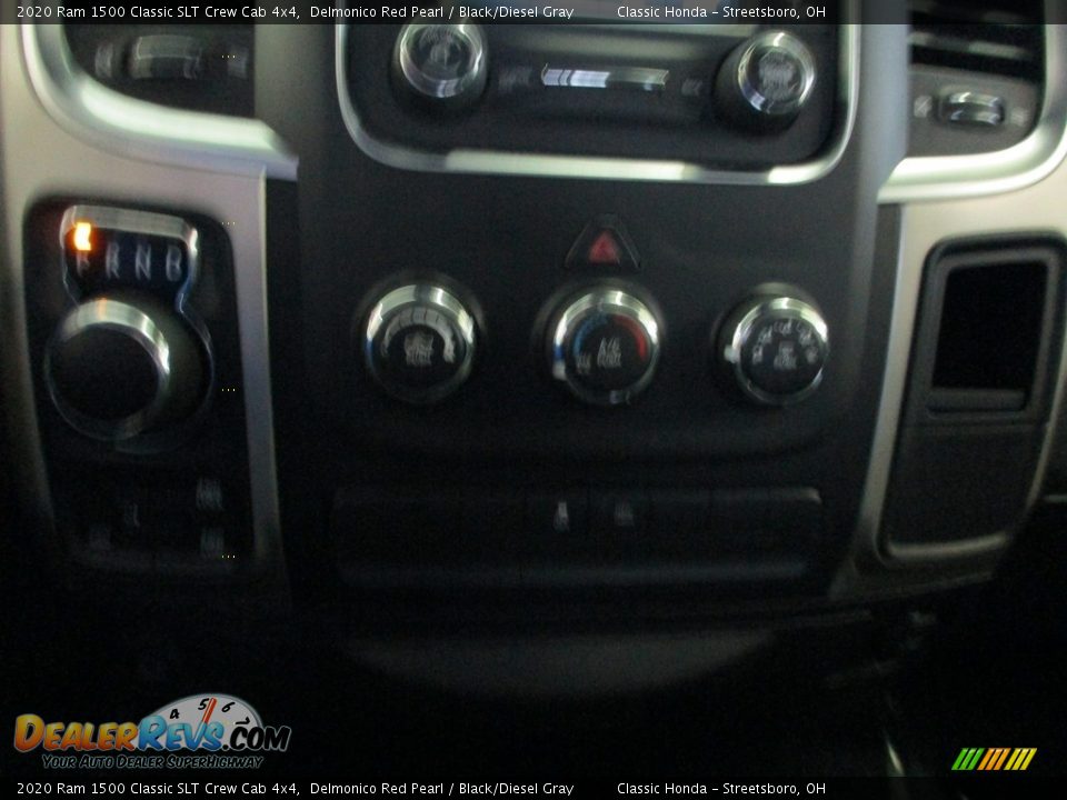 2020 Ram 1500 Classic SLT Crew Cab 4x4 Delmonico Red Pearl / Black/Diesel Gray Photo #32