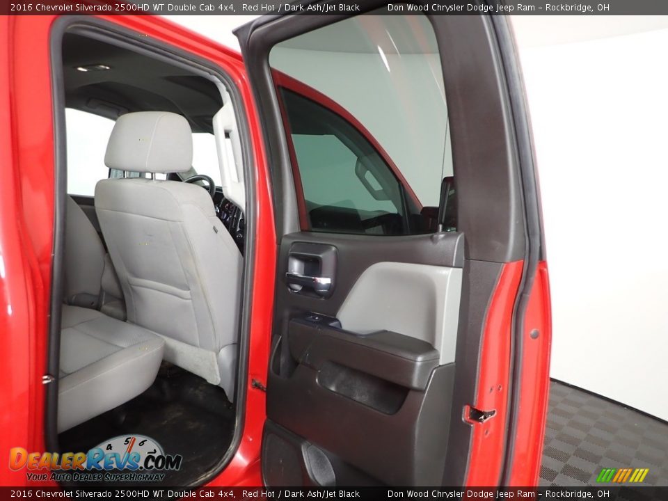 Door Panel of 2016 Chevrolet Silverado 2500HD WT Double Cab 4x4 Photo #24