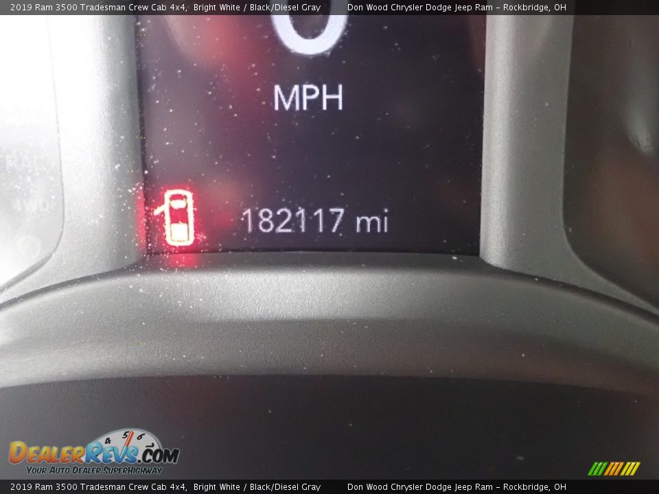 2019 Ram 3500 Tradesman Crew Cab 4x4 Bright White / Black/Diesel Gray Photo #29