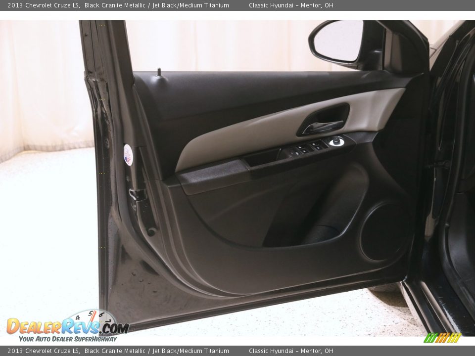 2013 Chevrolet Cruze LS Black Granite Metallic / Jet Black/Medium Titanium Photo #4