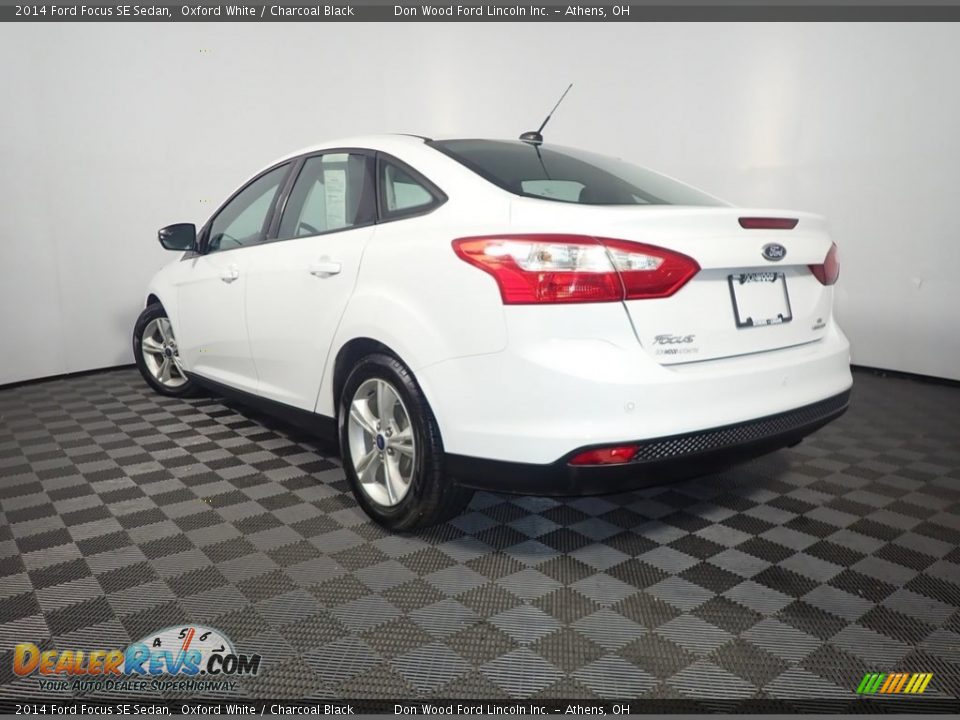 2014 Ford Focus SE Sedan Oxford White / Charcoal Black Photo #11