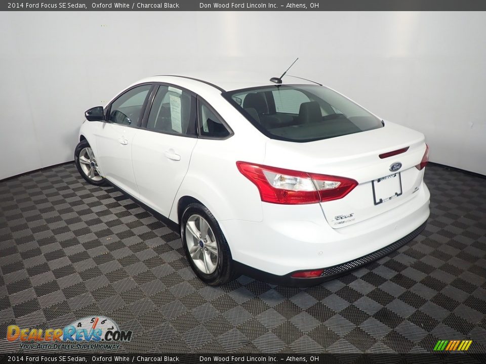 2014 Ford Focus SE Sedan Oxford White / Charcoal Black Photo #12