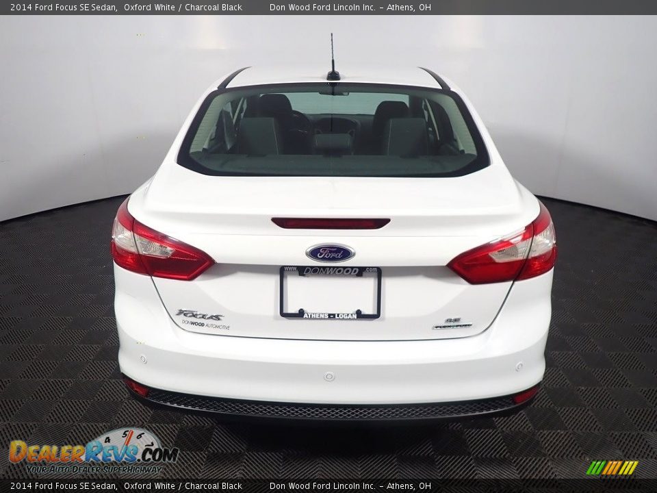 2014 Ford Focus SE Sedan Oxford White / Charcoal Black Photo #13