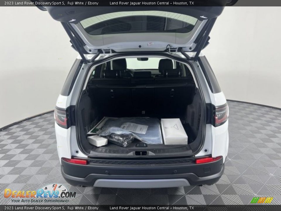 2023 Land Rover Discovery Sport S Fuji White / Ebony Photo #25