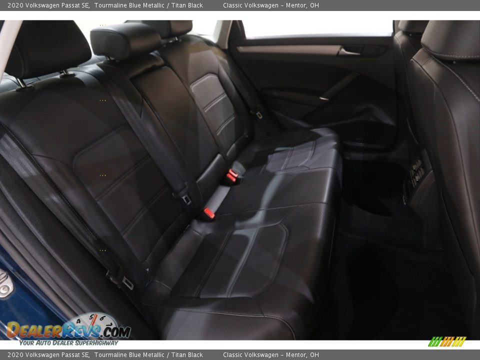 2020 Volkswagen Passat SE Tourmaline Blue Metallic / Titan Black Photo #15
