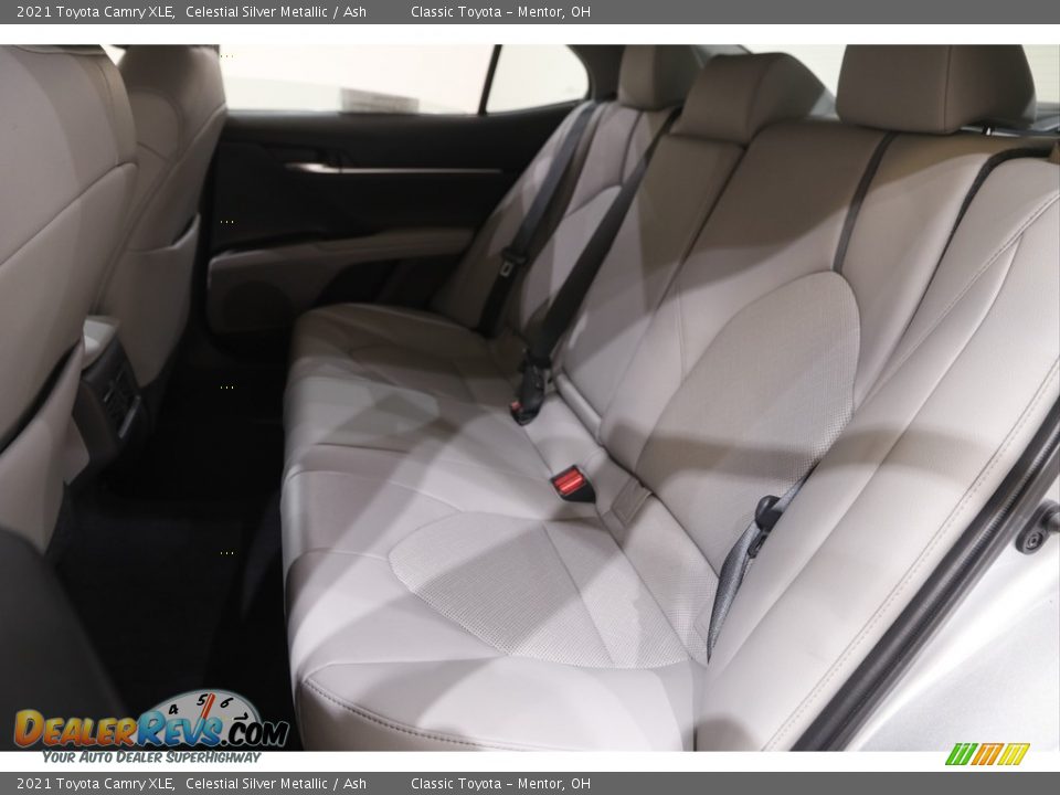 2021 Toyota Camry XLE Celestial Silver Metallic / Ash Photo #16