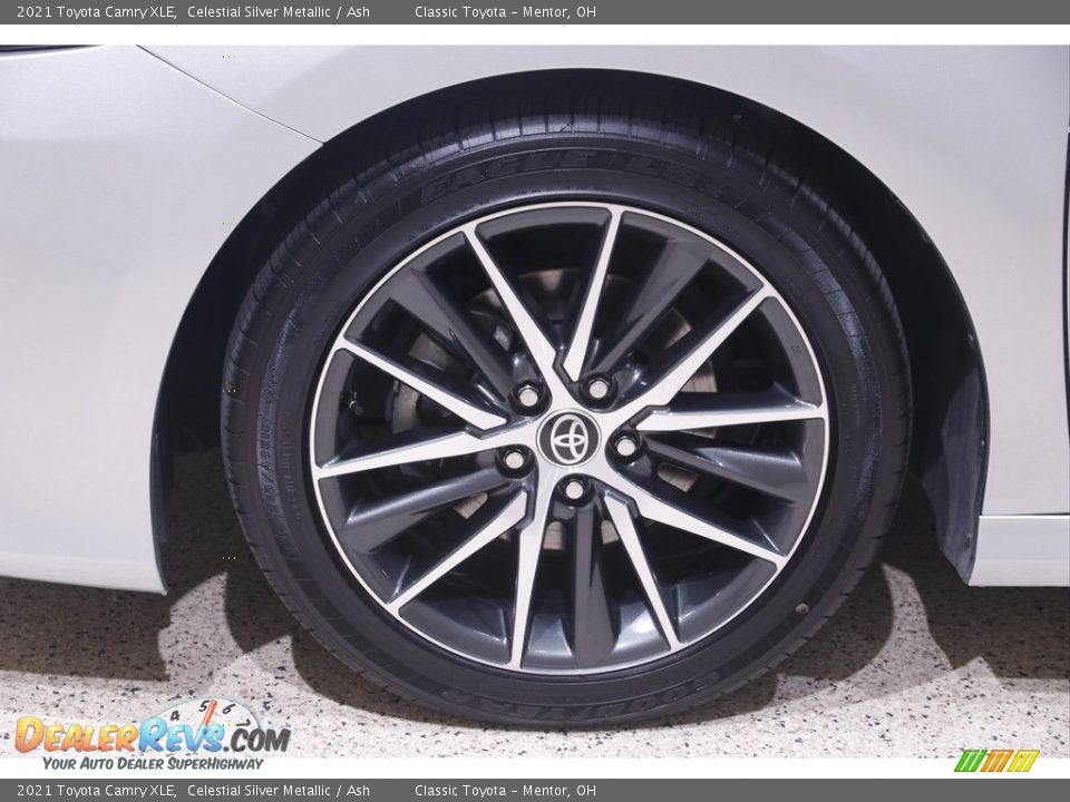 2021 Toyota Camry XLE Celestial Silver Metallic / Ash Photo #19