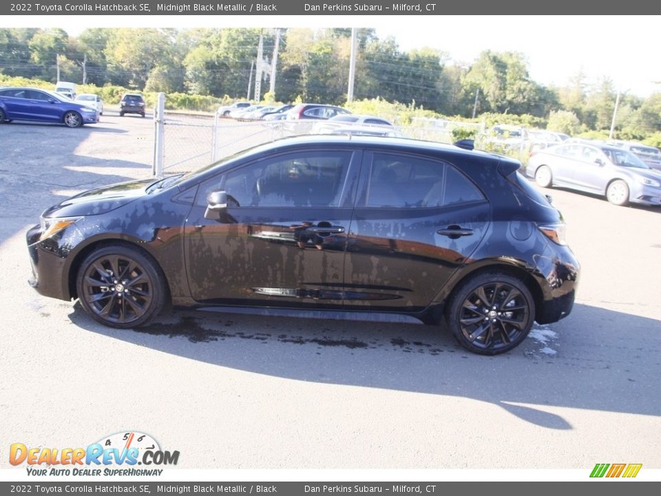 2022 Toyota Corolla Hatchback SE Midnight Black Metallic / Black Photo #8
