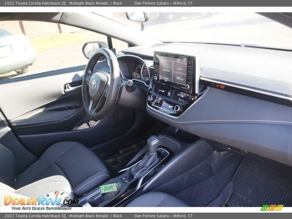 2022 Toyota Corolla Hatchback SE Midnight Black Metallic / Black Photo #14