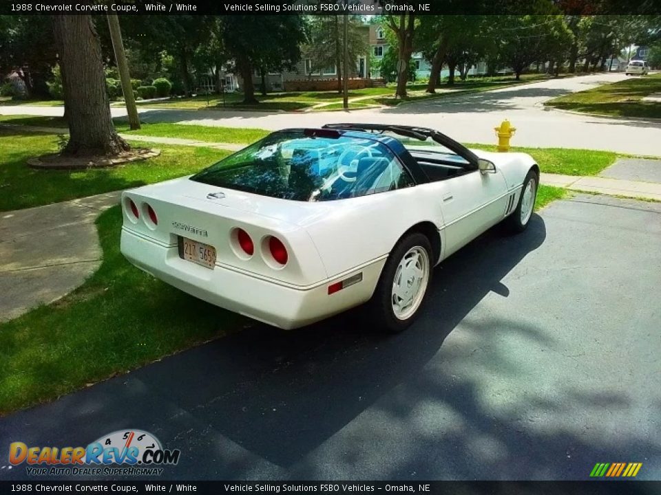 1988 Chevrolet Corvette Coupe White / White Photo #2