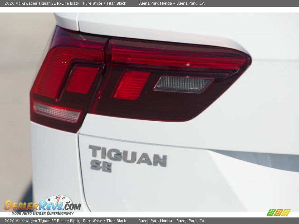 2020 Volkswagen Tiguan SE R-Line Black Pure White / Titan Black Photo #10