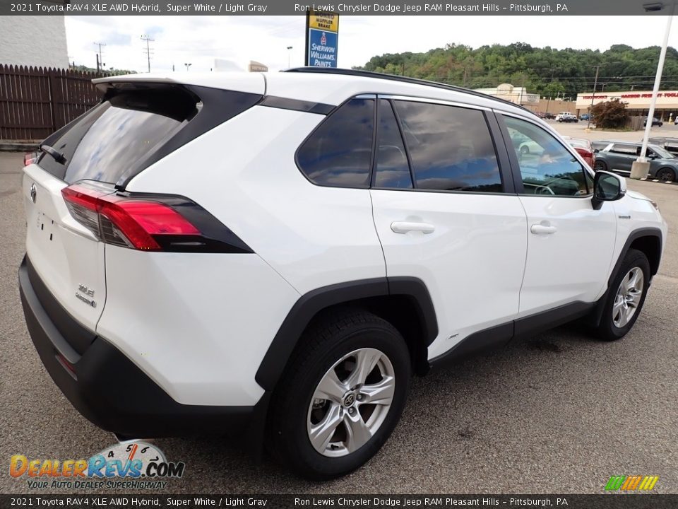 2021 Toyota RAV4 XLE AWD Hybrid Super White / Light Gray Photo #6