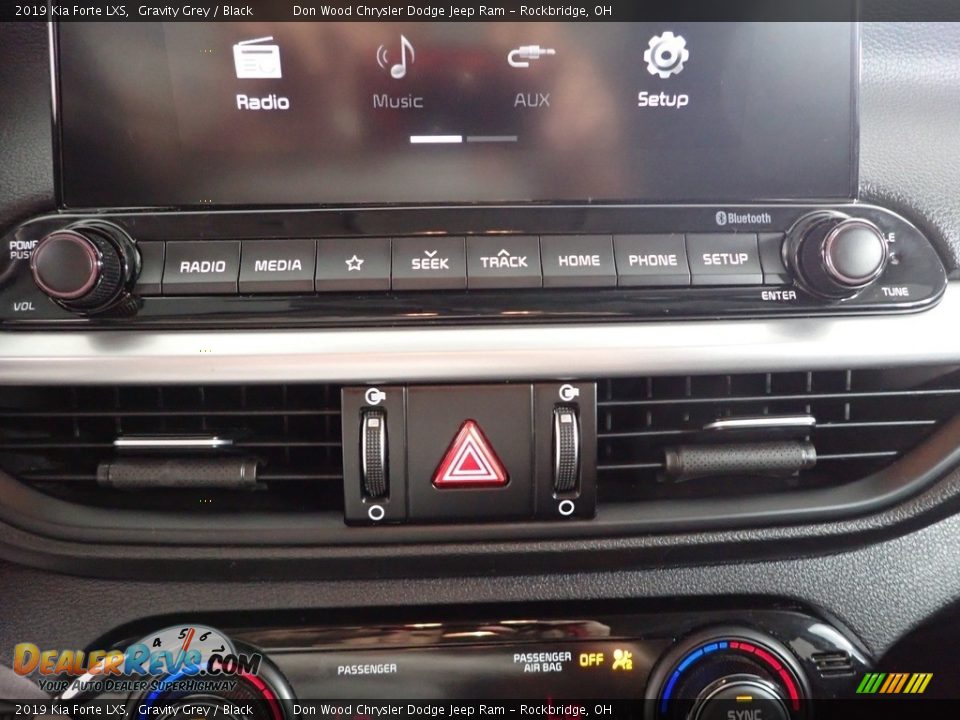 2019 Kia Forte LXS Gravity Grey / Black Photo #18
