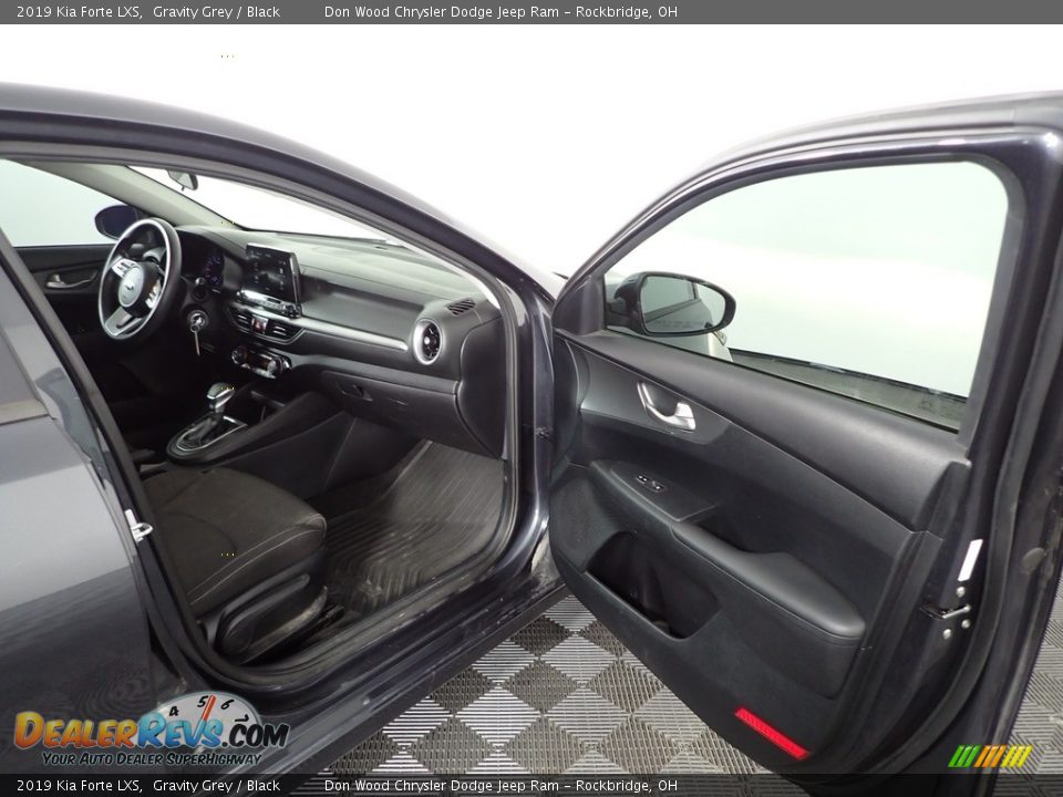 2019 Kia Forte LXS Gravity Grey / Black Photo #25