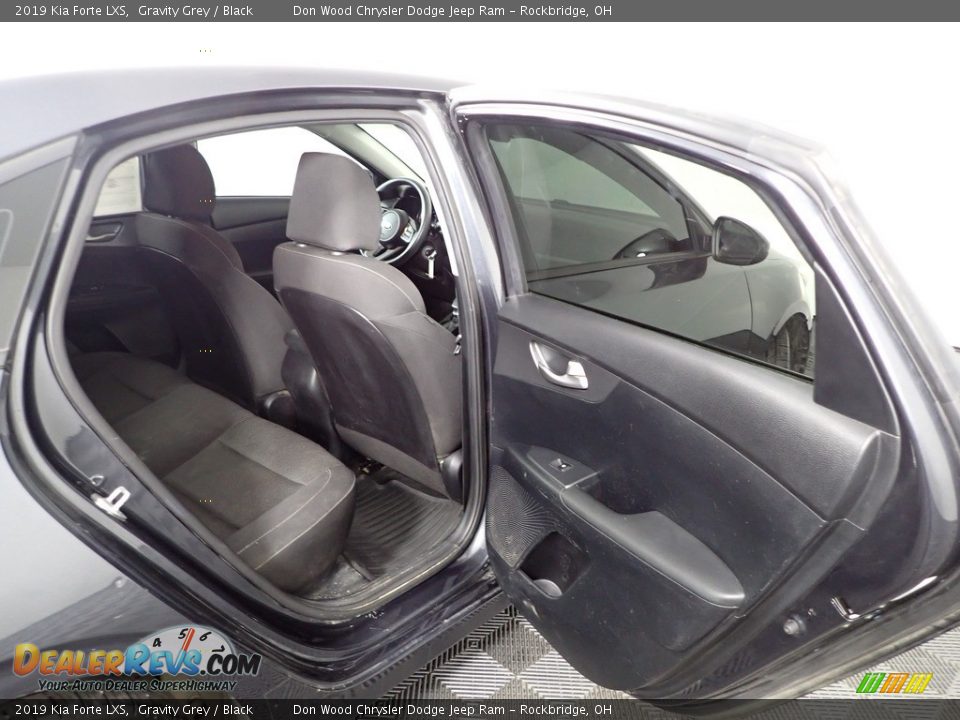 2019 Kia Forte LXS Gravity Grey / Black Photo #27
