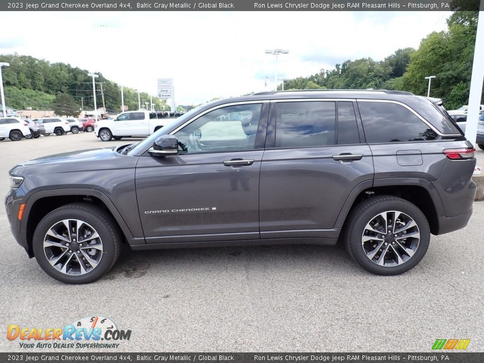 2023 Jeep Grand Cherokee Overland 4x4 Baltic Gray Metallic / Global Black Photo #2