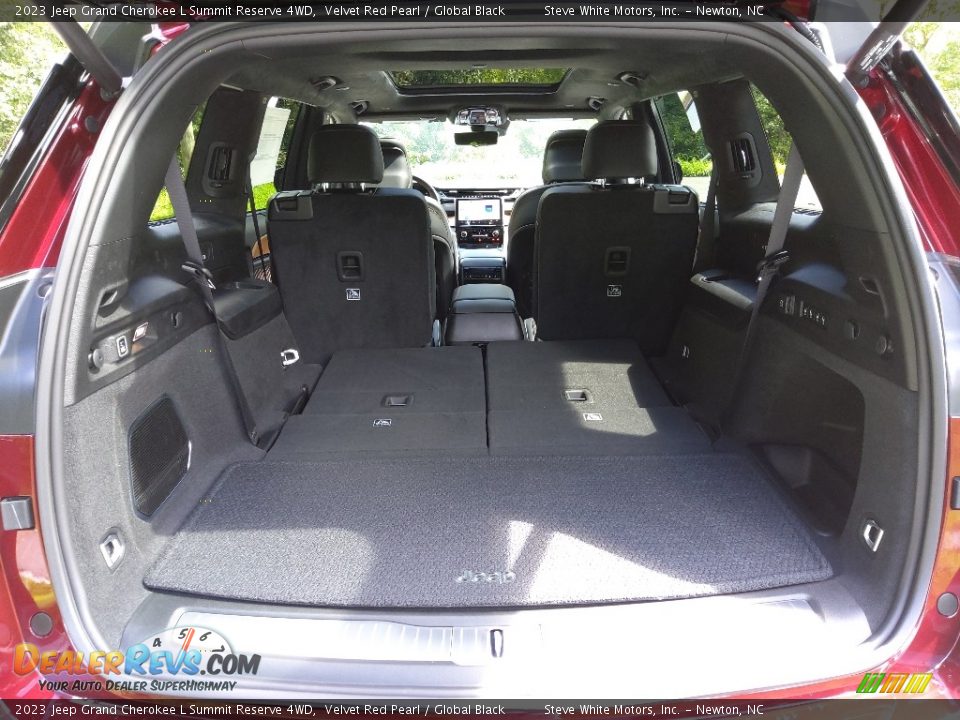 2023 Jeep Grand Cherokee L Summit Reserve 4WD Trunk Photo #18