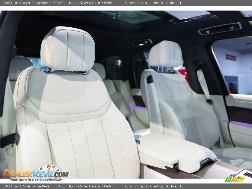 Front Seat of 2023 Land Rover Range Rover P530 SE Photo #9