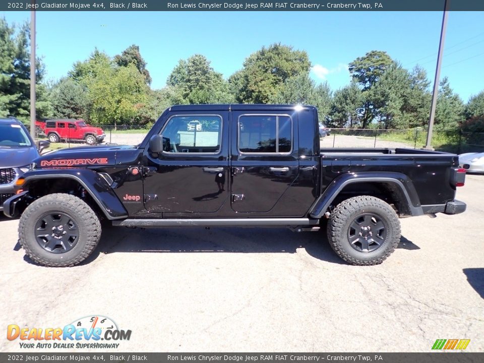 2022 Jeep Gladiator Mojave 4x4 Black / Black Photo #2