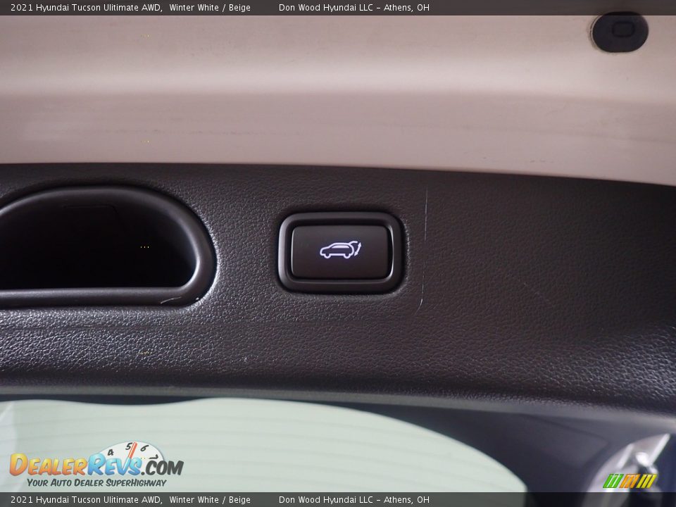 2021 Hyundai Tucson Ulitimate AWD Winter White / Beige Photo #17