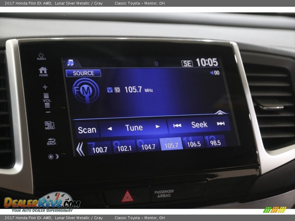 2017 Honda Pilot EX AWD Lunar Silver Metallic / Gray Photo #10