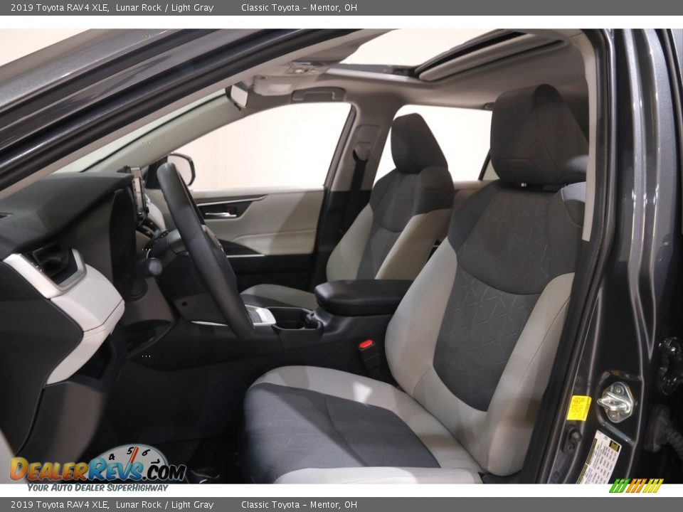 2019 Toyota RAV4 XLE Lunar Rock / Light Gray Photo #5