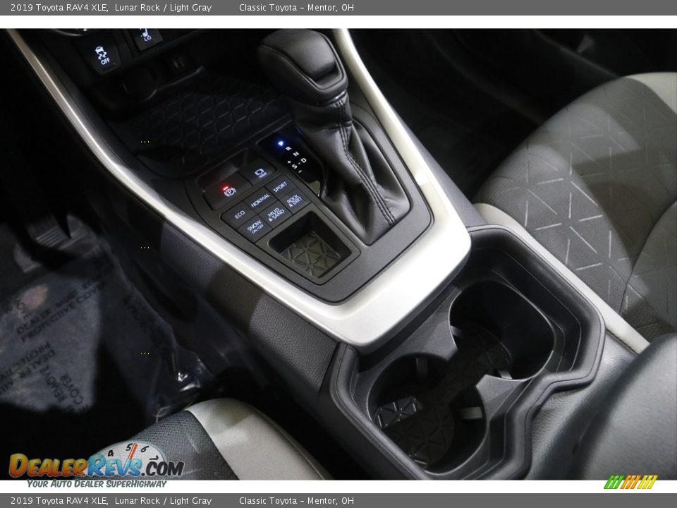2019 Toyota RAV4 XLE Lunar Rock / Light Gray Photo #13
