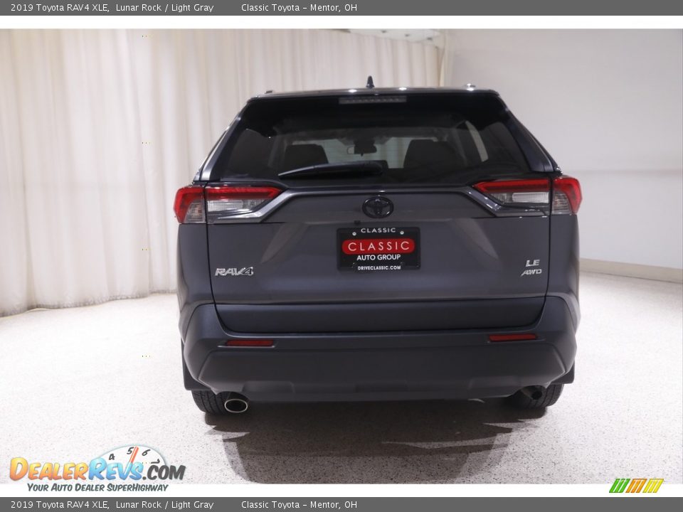 2019 Toyota RAV4 XLE Lunar Rock / Light Gray Photo #18