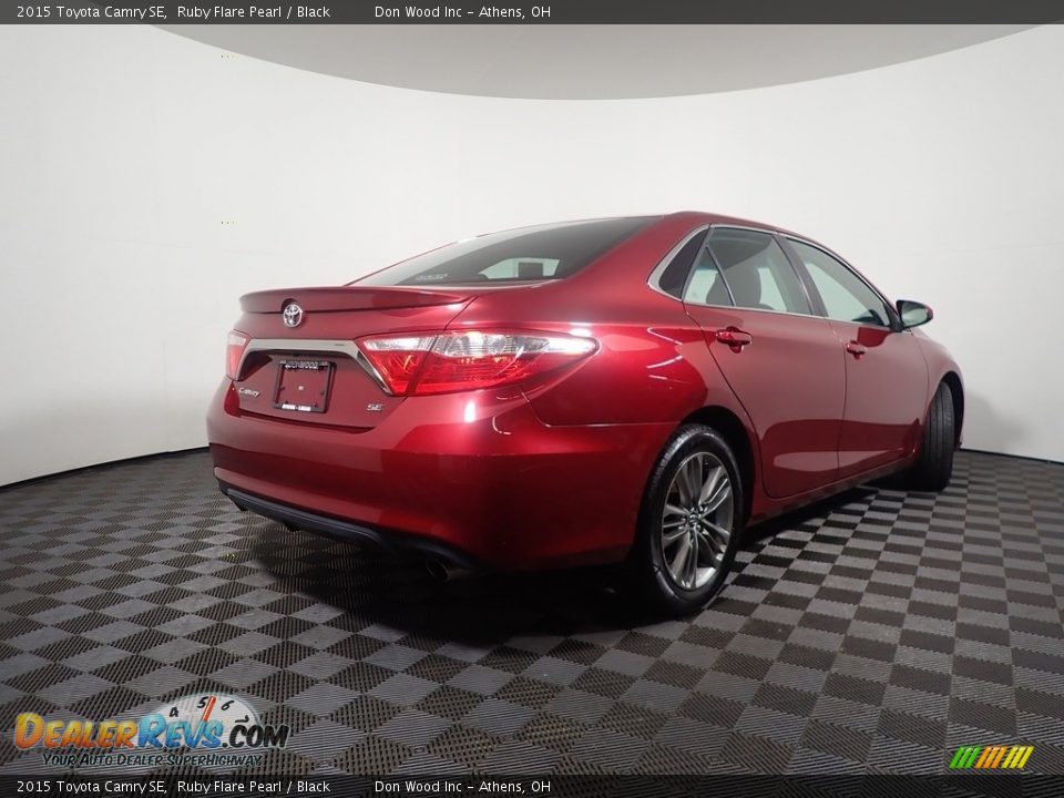 2015 Toyota Camry SE Ruby Flare Pearl / Black Photo #15