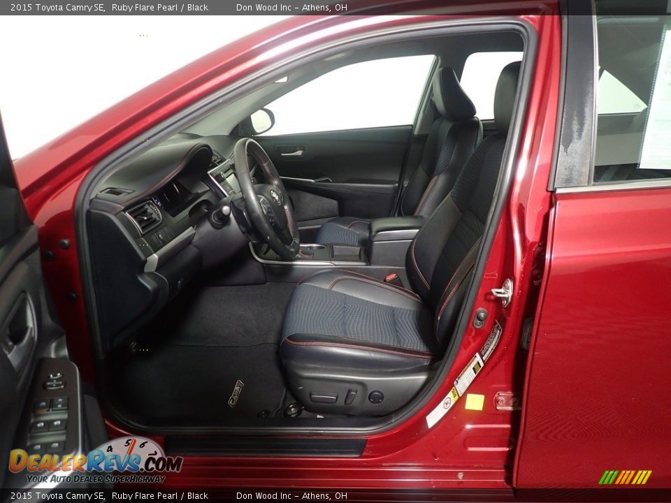 2015 Toyota Camry SE Ruby Flare Pearl / Black Photo #19