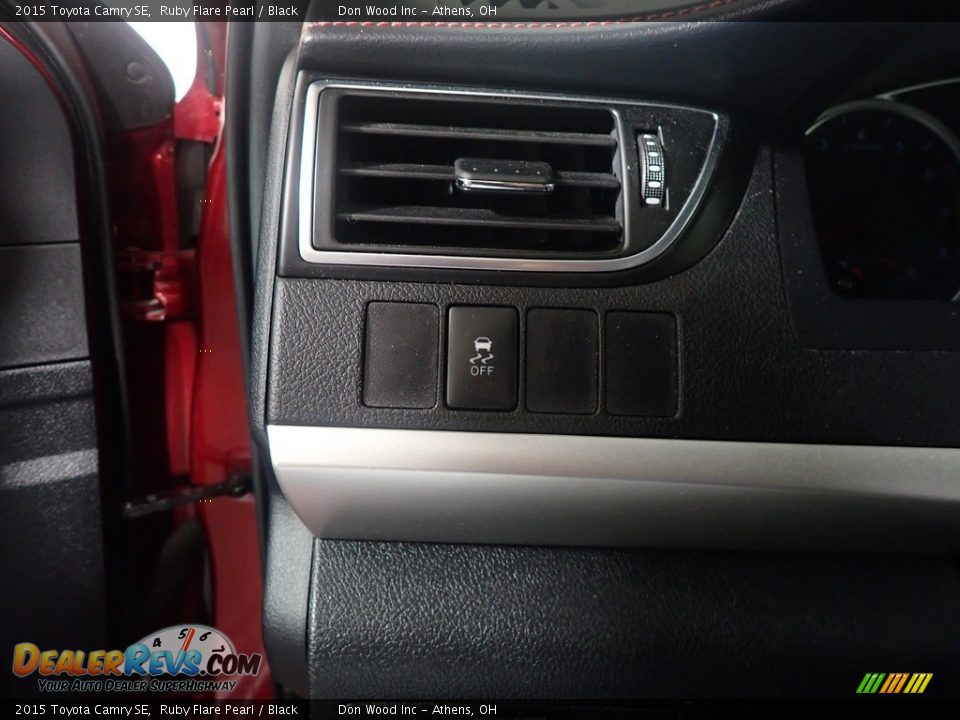 2015 Toyota Camry SE Ruby Flare Pearl / Black Photo #27
