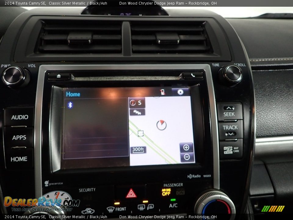 2014 Toyota Camry SE Classic Silver Metallic / Black/Ash Photo #3