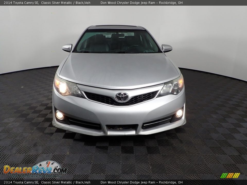 2014 Toyota Camry SE Classic Silver Metallic / Black/Ash Photo #6