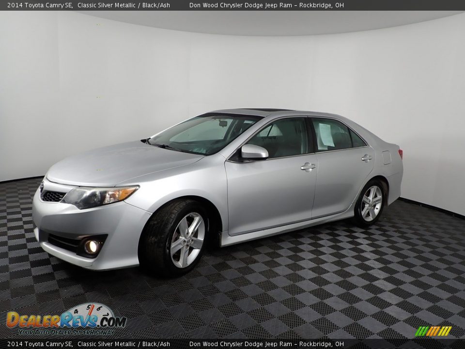 2014 Toyota Camry SE Classic Silver Metallic / Black/Ash Photo #7
