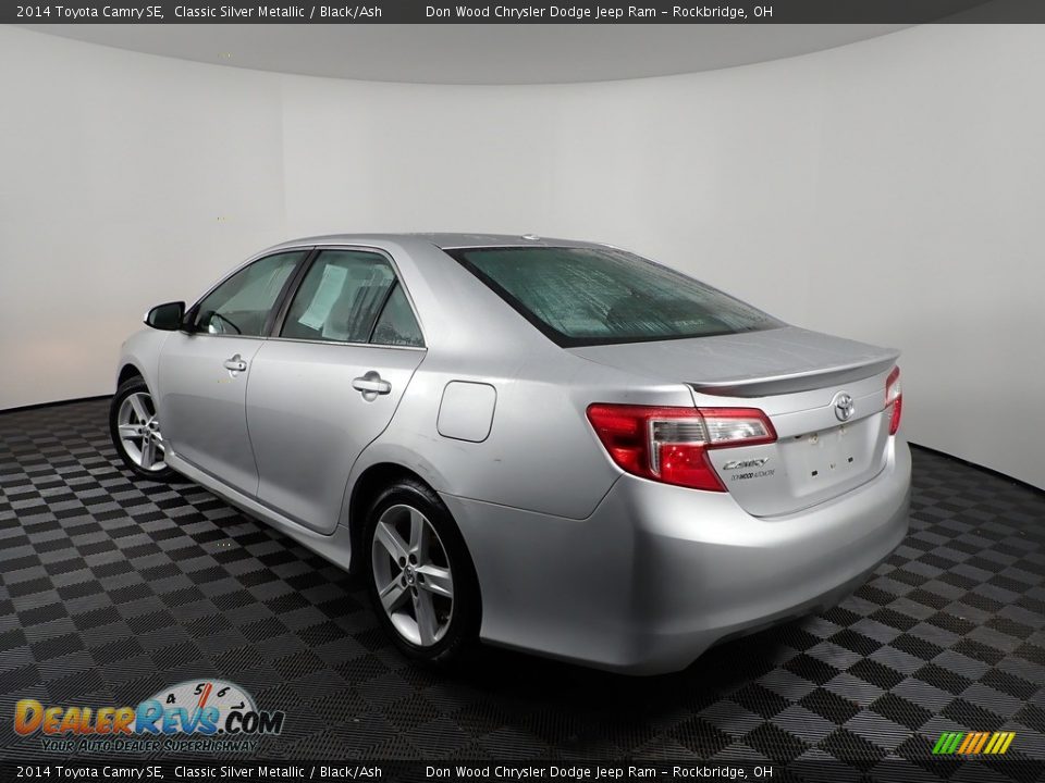 2014 Toyota Camry SE Classic Silver Metallic / Black/Ash Photo #8