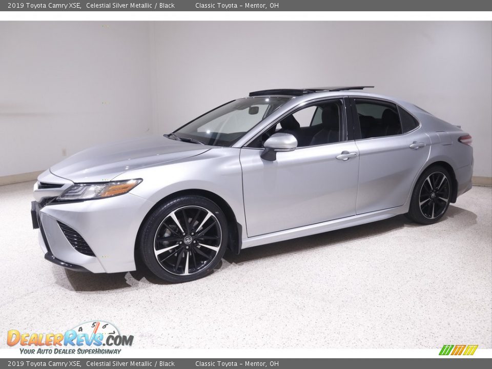 2019 Toyota Camry XSE Celestial Silver Metallic / Black Photo #3