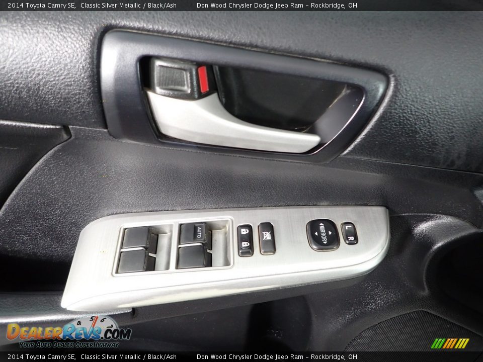 2014 Toyota Camry SE Classic Silver Metallic / Black/Ash Photo #13