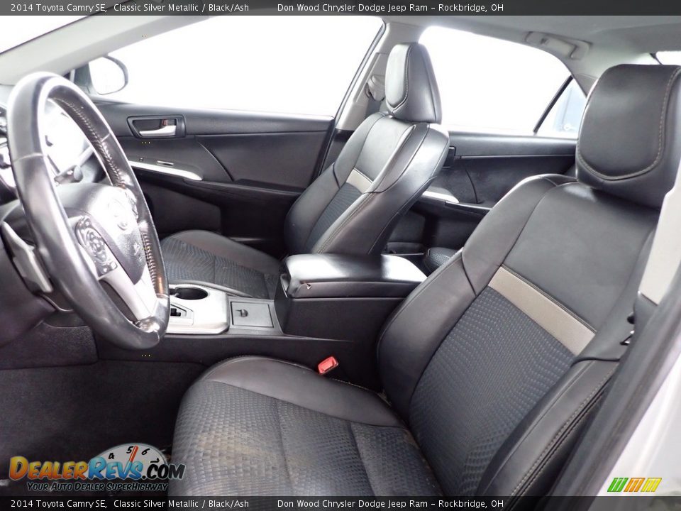 2014 Toyota Camry SE Classic Silver Metallic / Black/Ash Photo #15