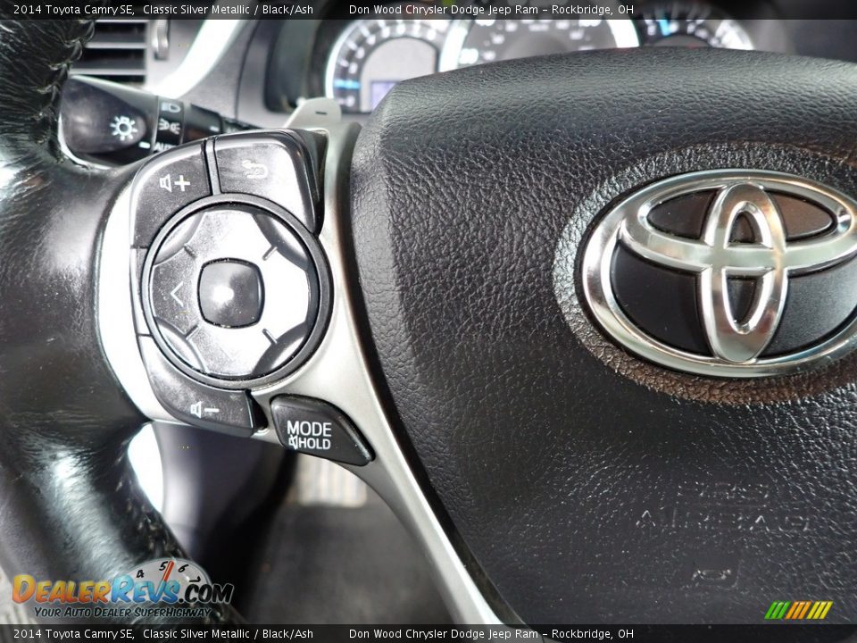 2014 Toyota Camry SE Classic Silver Metallic / Black/Ash Photo #16