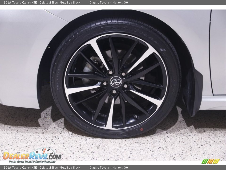 2019 Toyota Camry XSE Celestial Silver Metallic / Black Photo #19